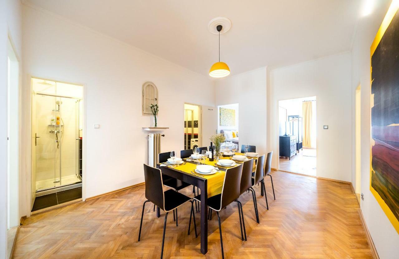 Michal&Michael'S Central Apartments Praha Bagian luar foto