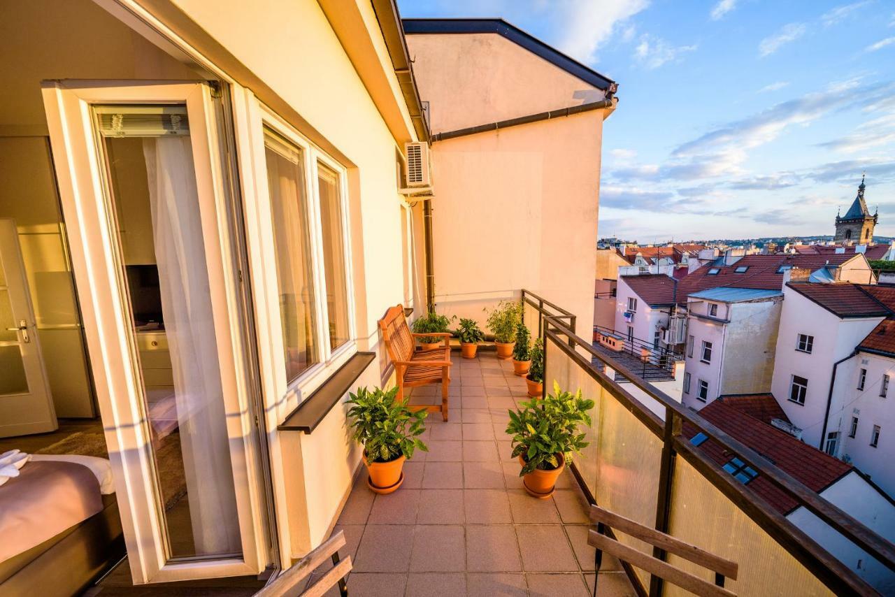 Michal&Michael'S Central Apartments Praha Bagian luar foto